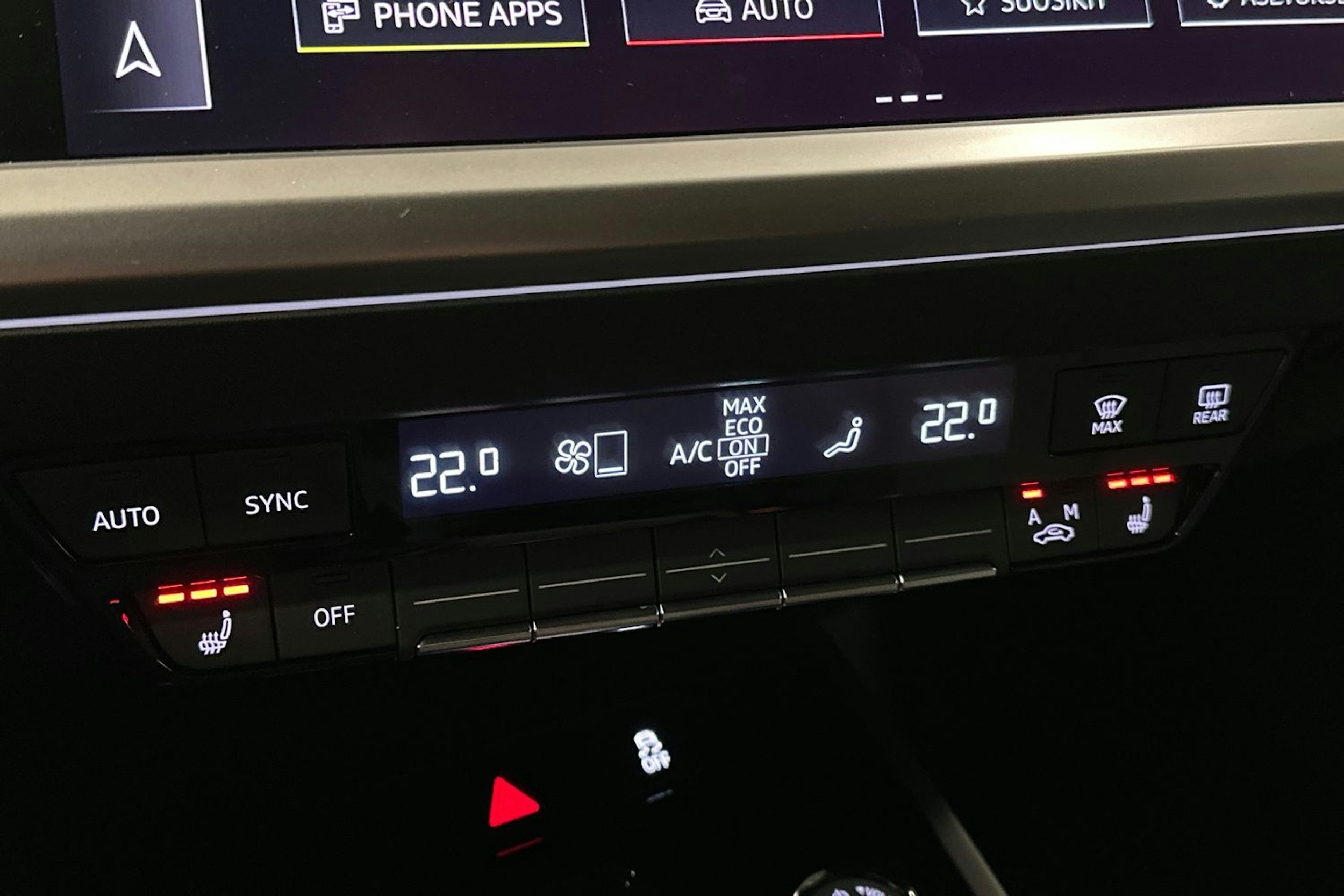 musta Audi Q4 e-tron 2025 kuva 22.