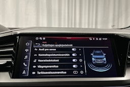musta Audi Q4 e-tron 2025 kuva 29.