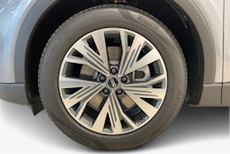 met. harmaa Audi Q4 e-tron 2025 kuva 9.