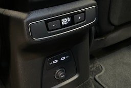 met. harmaa Audi Q4 e-tron 2025 kuva 22.