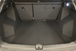 met. harmaa Audi Q4 e-tron 2025 kuva 23.