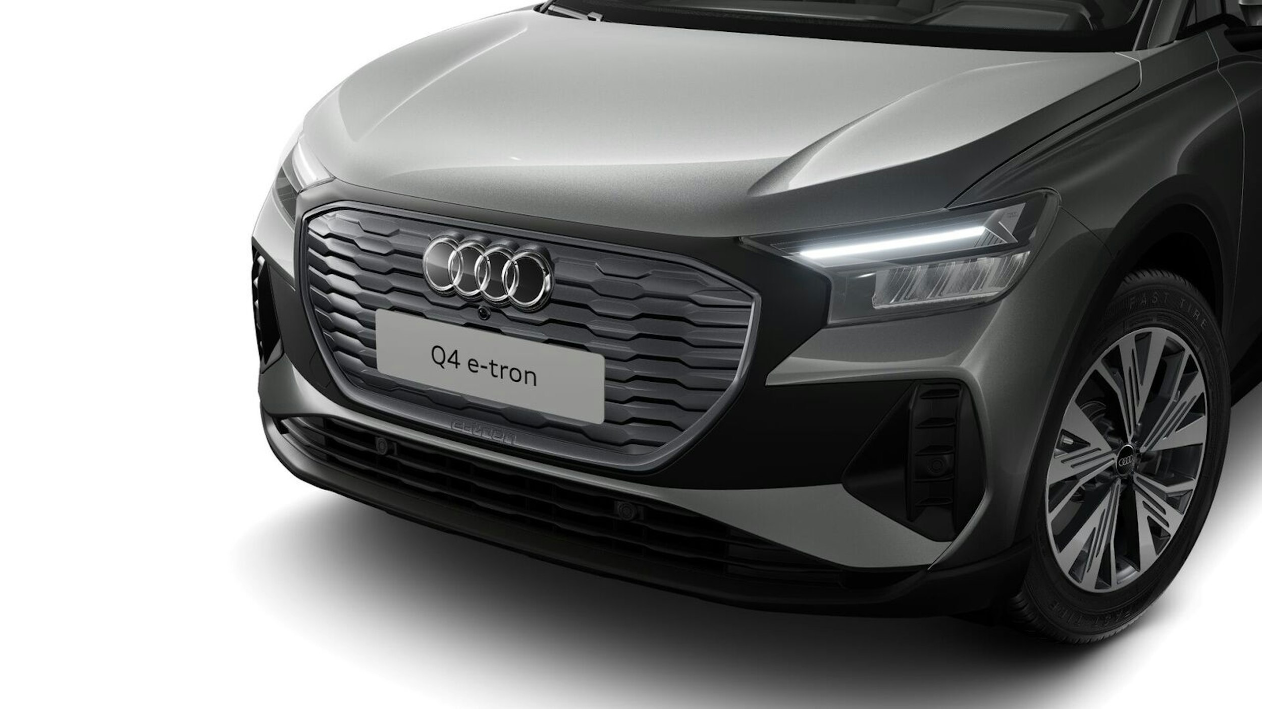 harmaa Audi Q4 e-tron 2025 kuva 2.