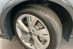 sininen Audi Q4 e-tron 2025 kuva 10.