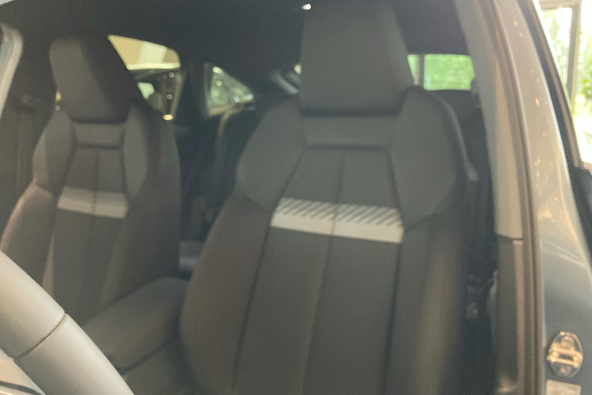 sininen Audi Q4 e-tron 2025 kuva 11.