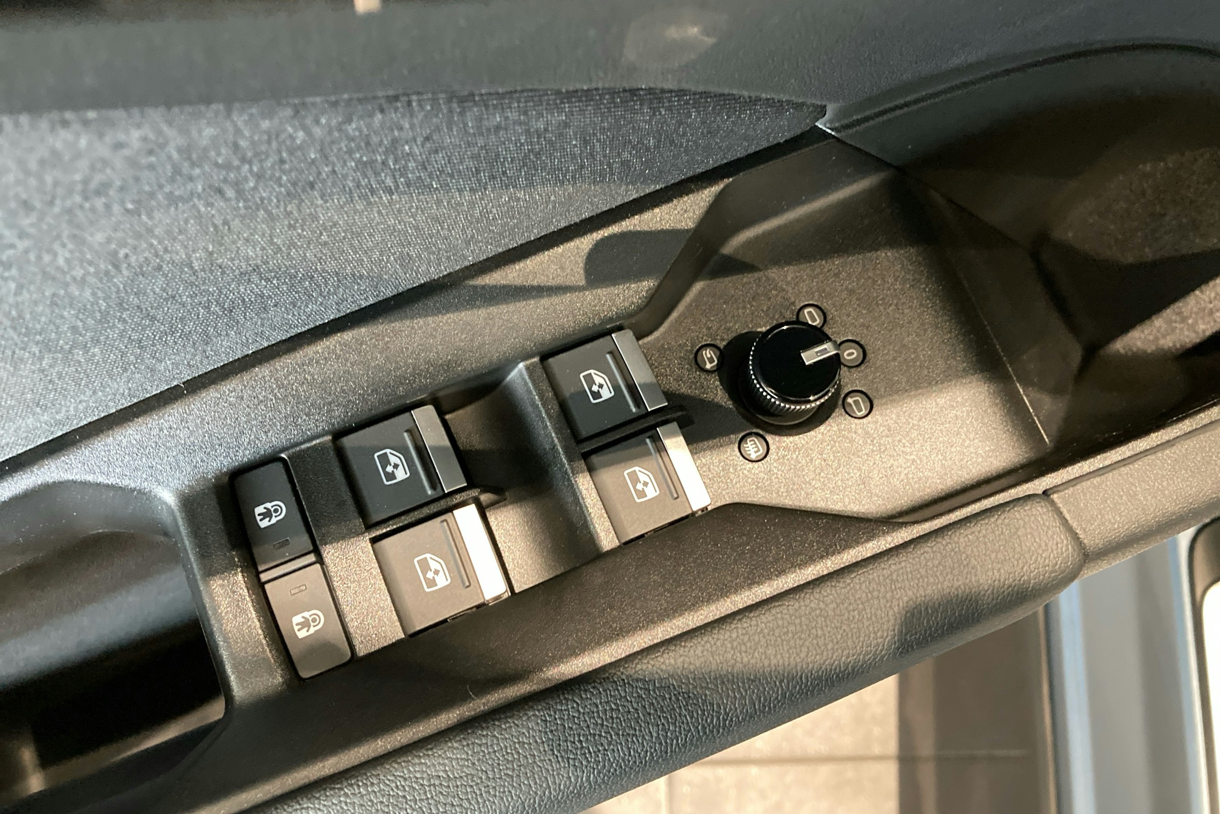 sininen Audi Q4 e-tron 2025 kuva 13.