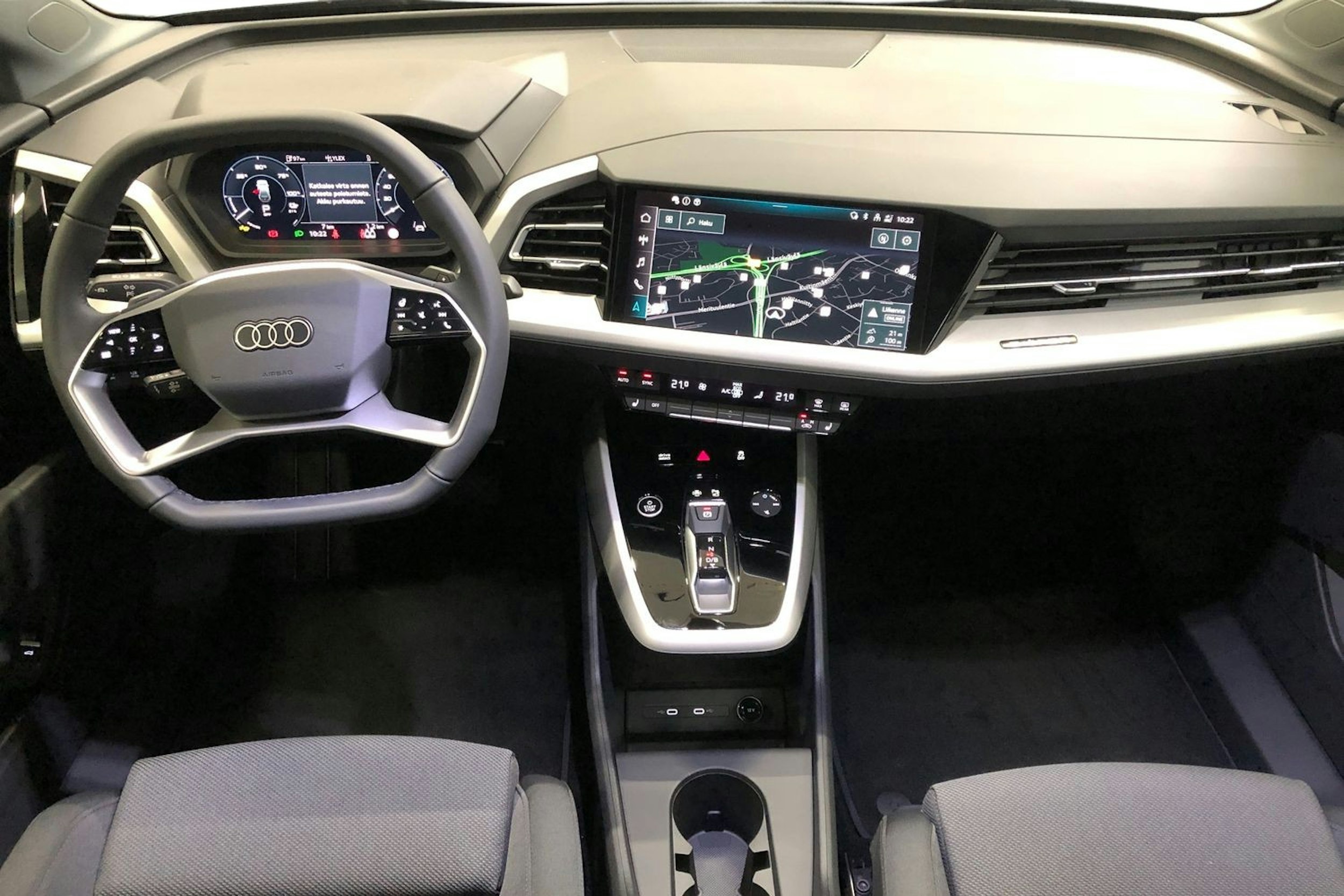 met. sininen Audi Q4 e-tron 2025 kuva 7.