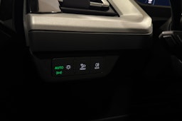 met. harmaa Audi Q4 e-tron 2025 kuva 18.