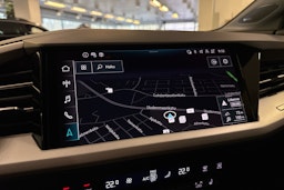 met. harmaa Audi Q4 e-tron 2025 kuva 28.