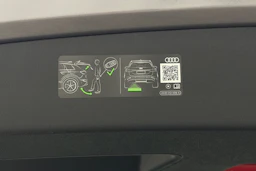 harmaa Audi Q4 e-tron 2025 kuva 12.