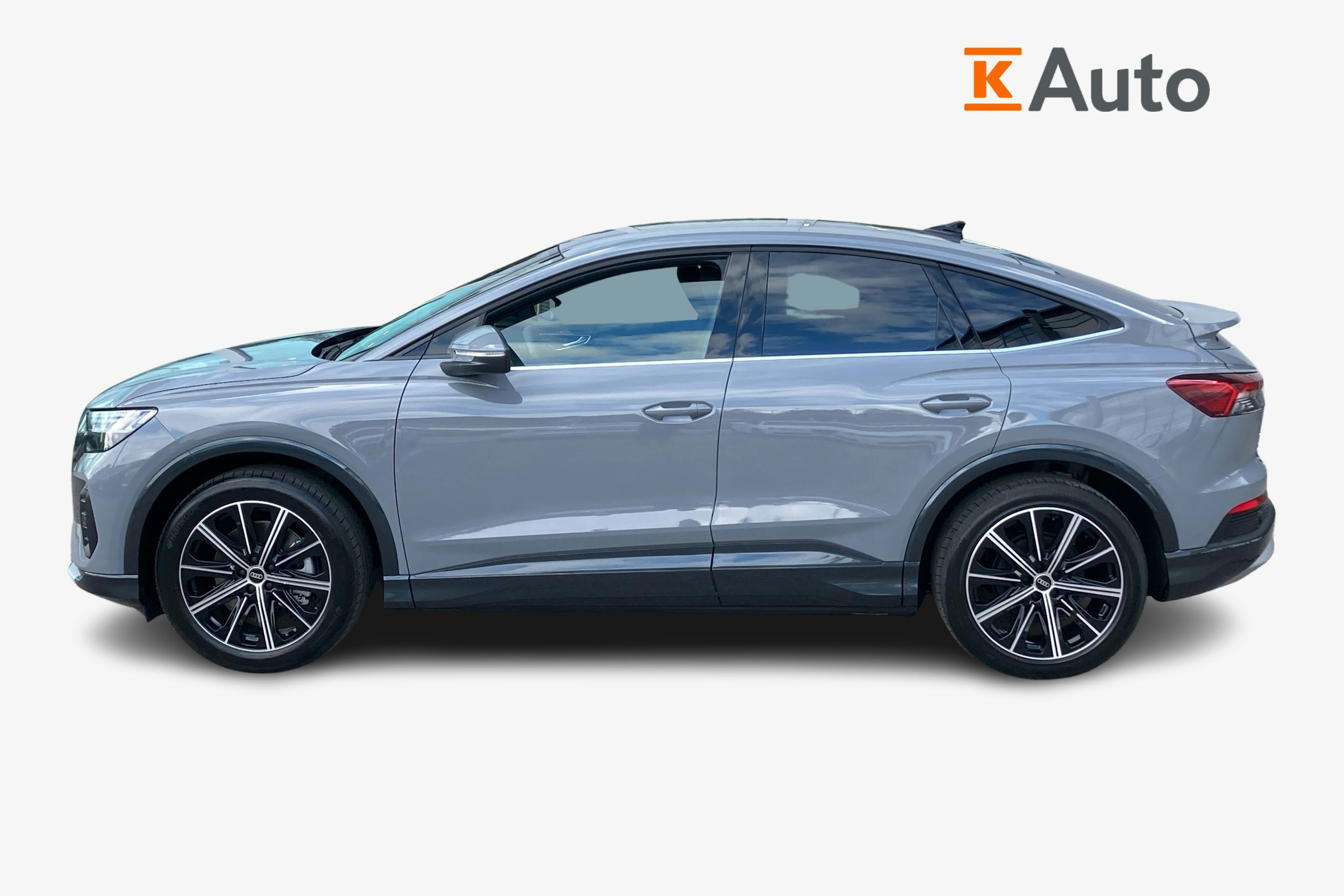 harmaa Audi Q4 e-tron 2025 kuva 5.