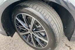 harmaa Audi Q4 e-tron 2025 kuva 10.