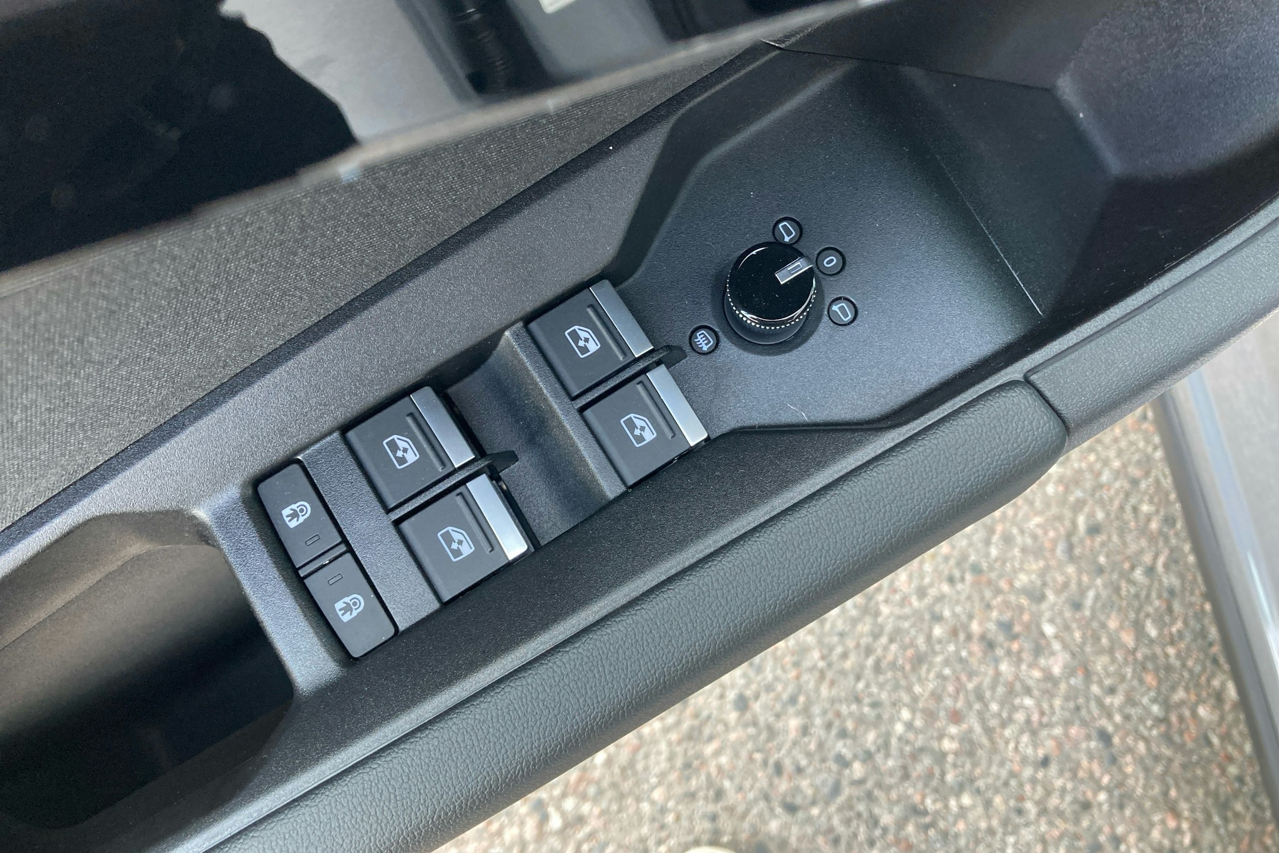harmaa Audi Q4 e-tron 2025 kuva 12.