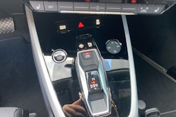 harmaa Audi Q4 e-tron 2025 kuva 18.