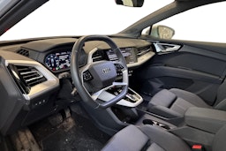 valkoinen Audi Q4 e-tron 2025 kuva 3.