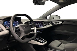 valkoinen Audi Q4 e-tron 2025 kuva 6.