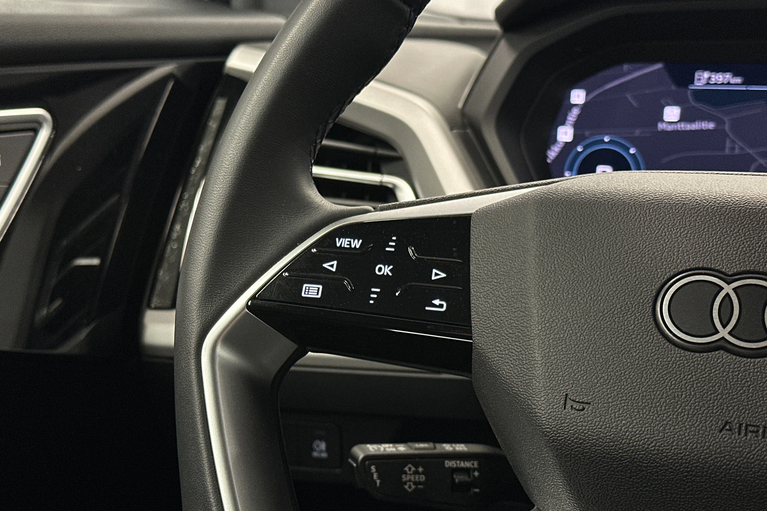 valkoinen Audi Q4 e-tron 2025 kuva 16.