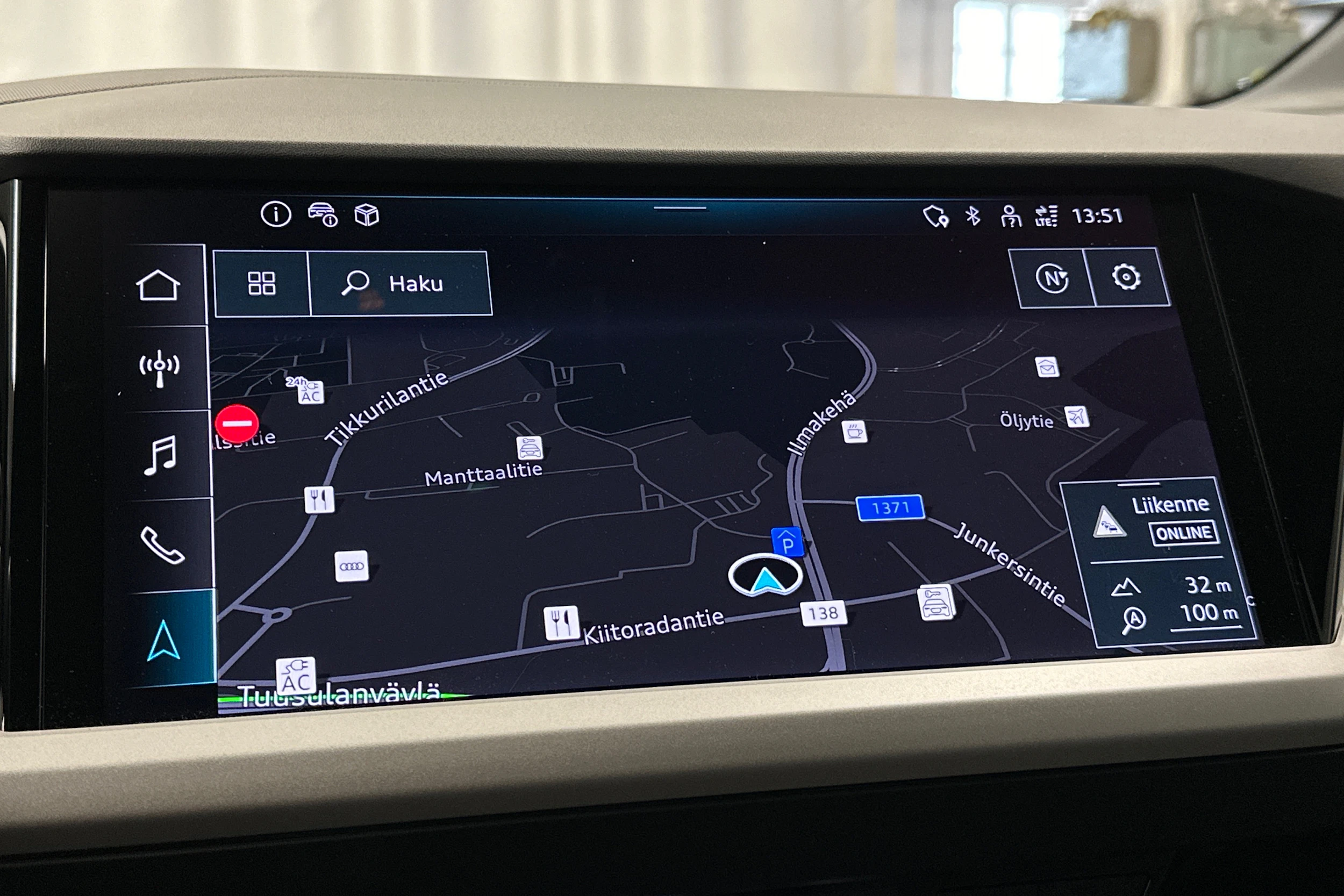 valkoinen Audi Q4 e-tron 2025 kuva 20.