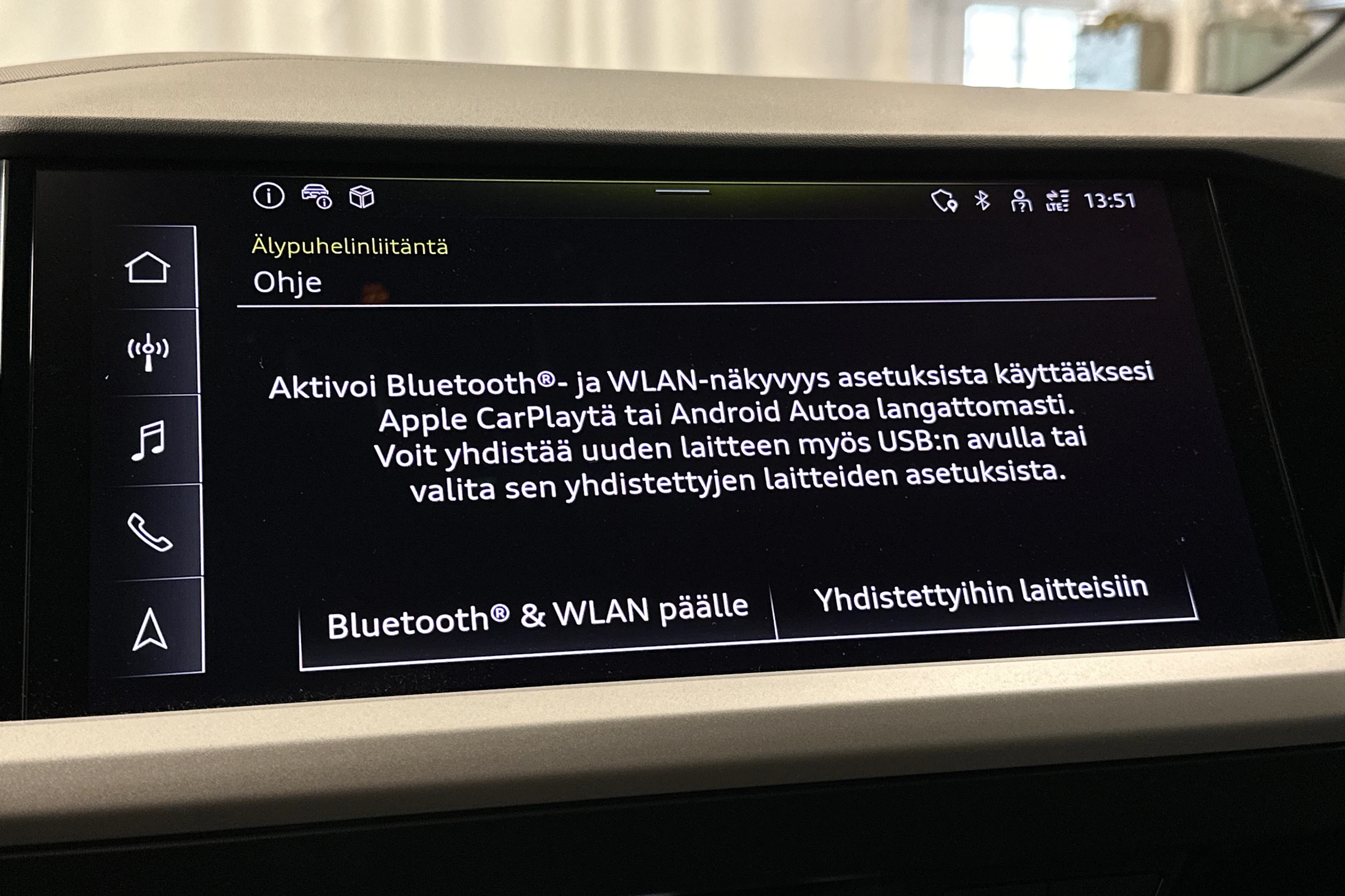 valkoinen Audi Q4 e-tron 2025 kuva 21.