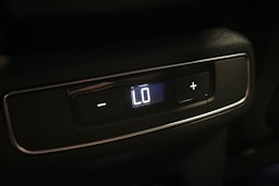 violetti Audi Q4 e-tron 2025 kuva 16.