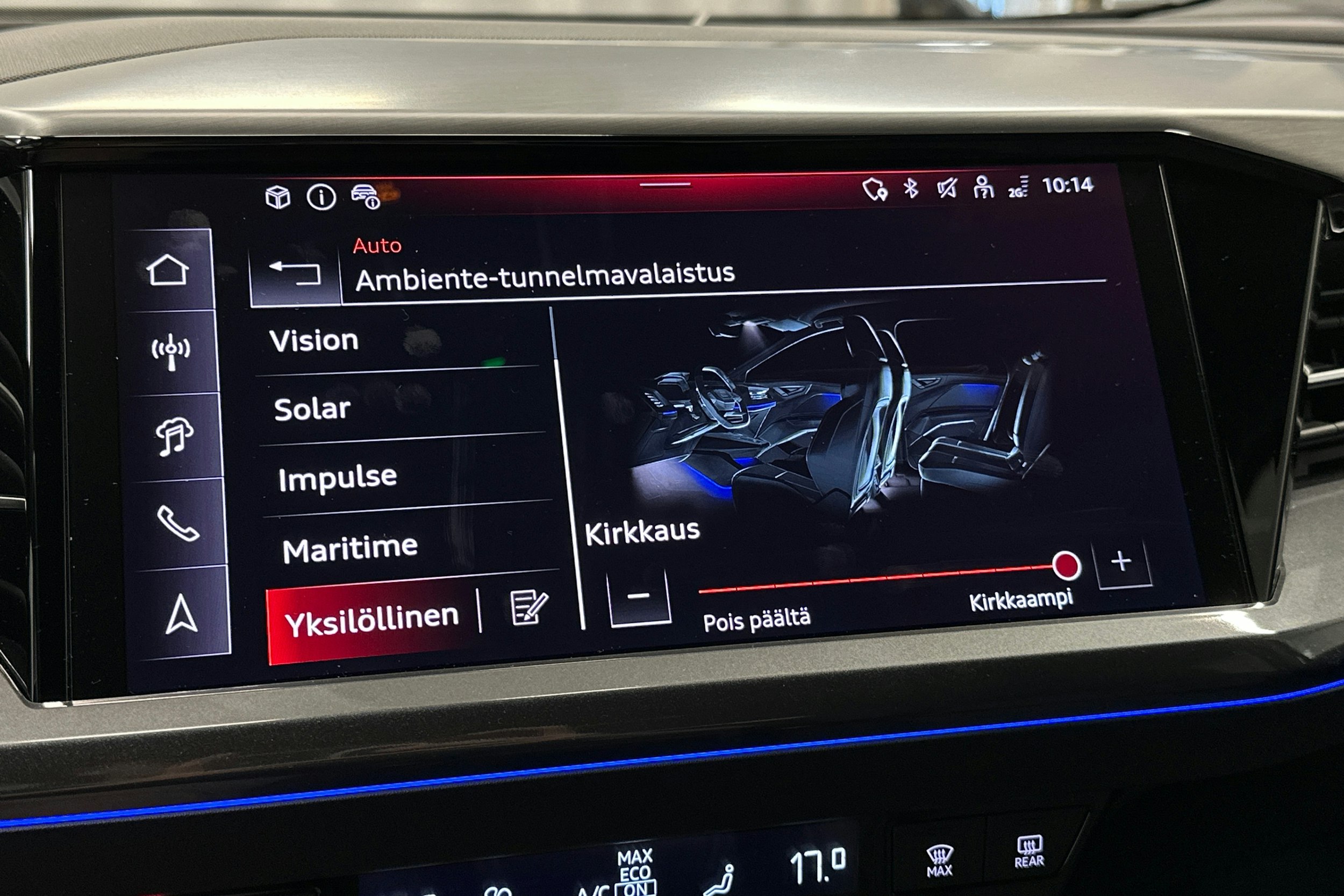 violetti Audi Q4 e-tron 2025 kuva 28.