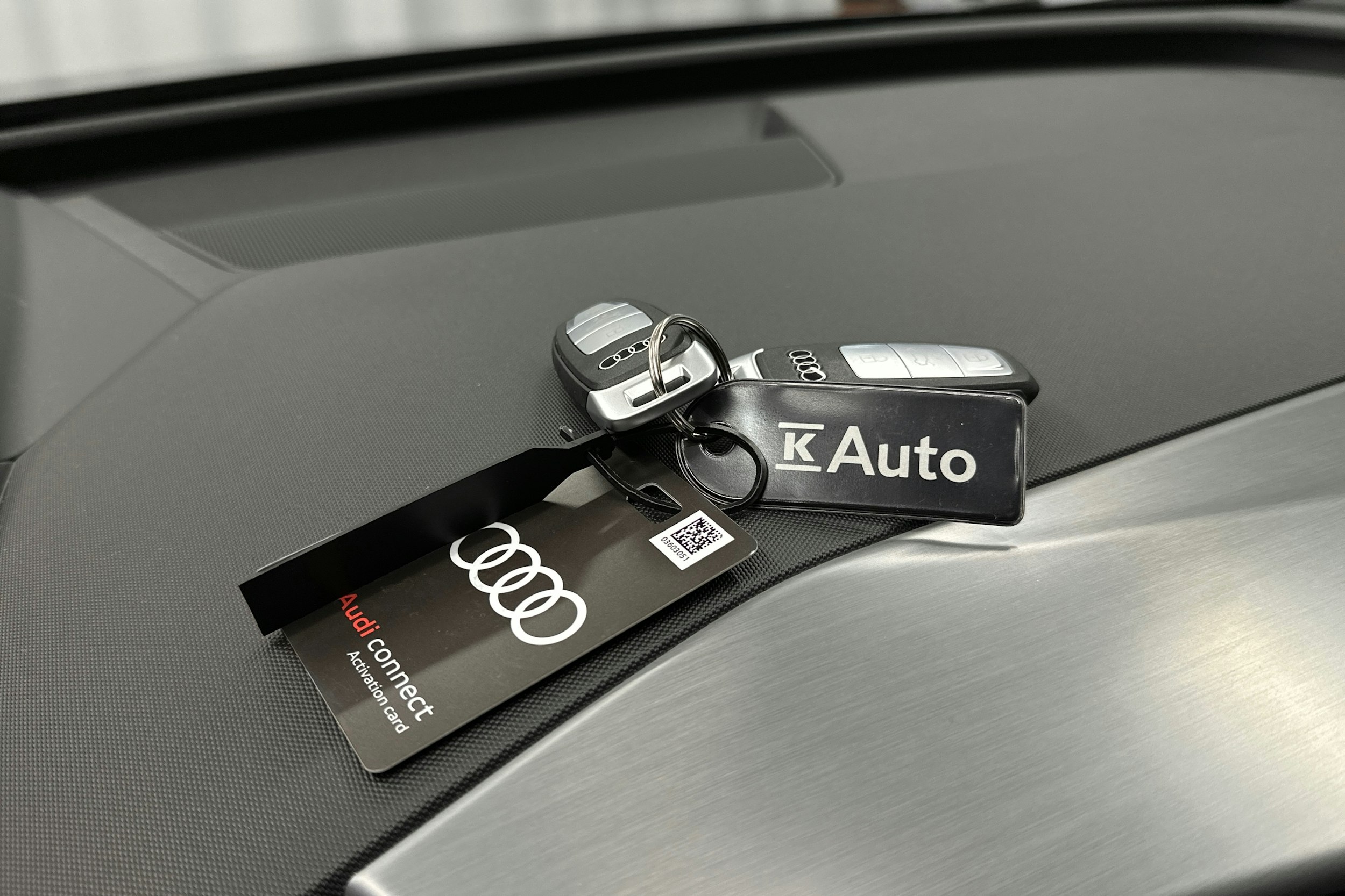 violetti Audi Q4 e-tron 2025 kuva 35.