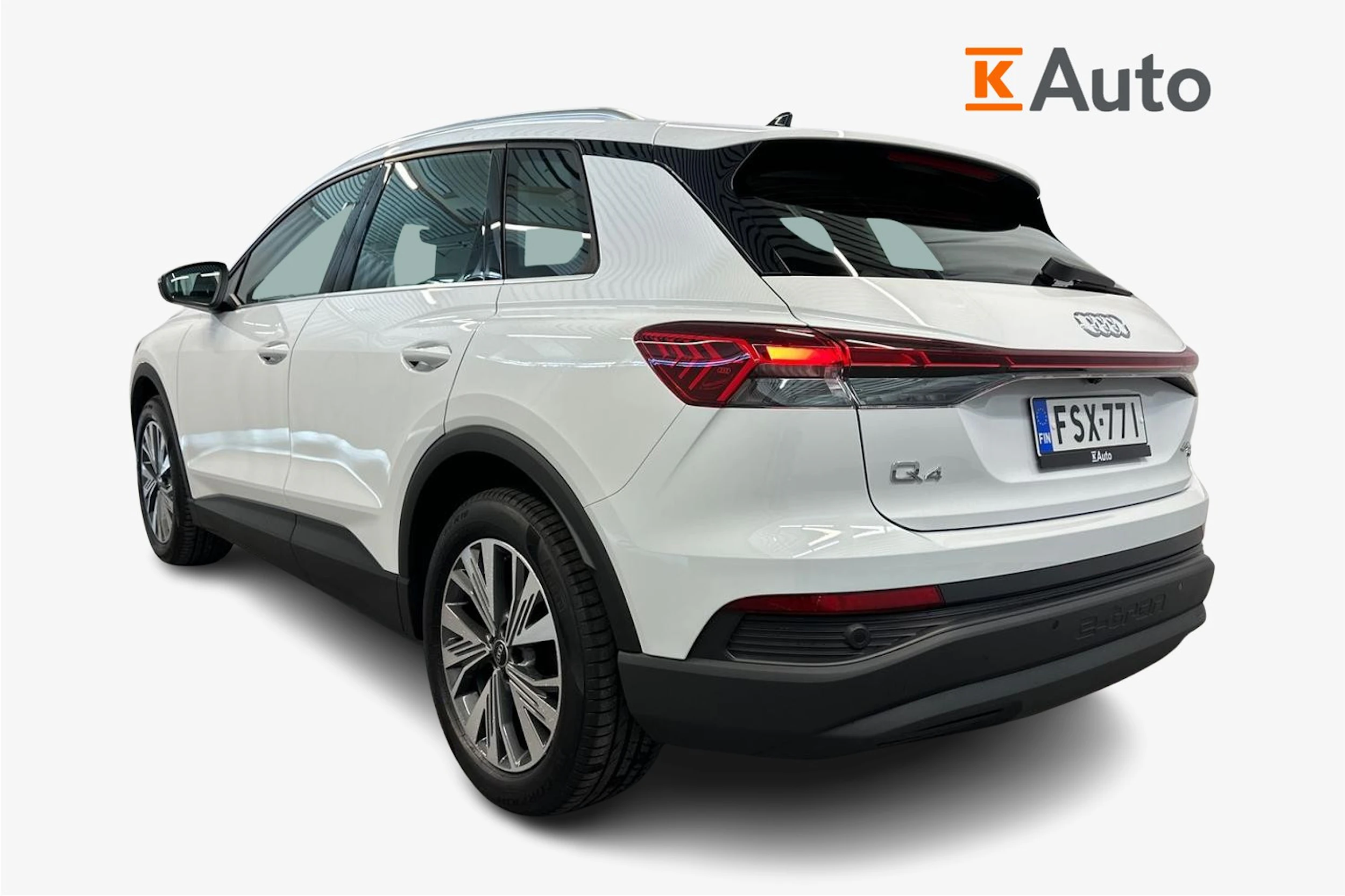 jäätikön valkoinen Audi Q4 e-tron 2026 kuva 2.