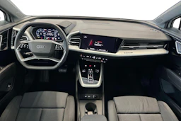 jäätikön valkoinen Audi Q4 e-tron 2026 kuva 7.