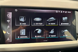 jäätikön valkoinen Audi Q4 e-tron 2026 kuva 25.