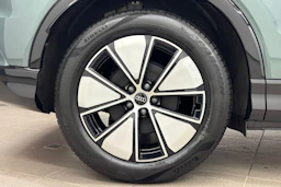 met. vihreä Audi Q4 e-tron 2026 kuva 10.