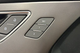 met. vihreä Audi Q4 e-tron 2026 kuva 13.