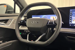 met. vihreä Audi Q4 e-tron 2026 kuva 14.