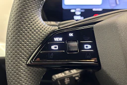 met. vihreä Audi Q4 e-tron 2026 kuva 15.