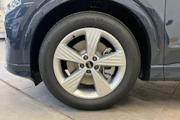plasma sininen Audi Q4 e-tron 2026 kuva 10.