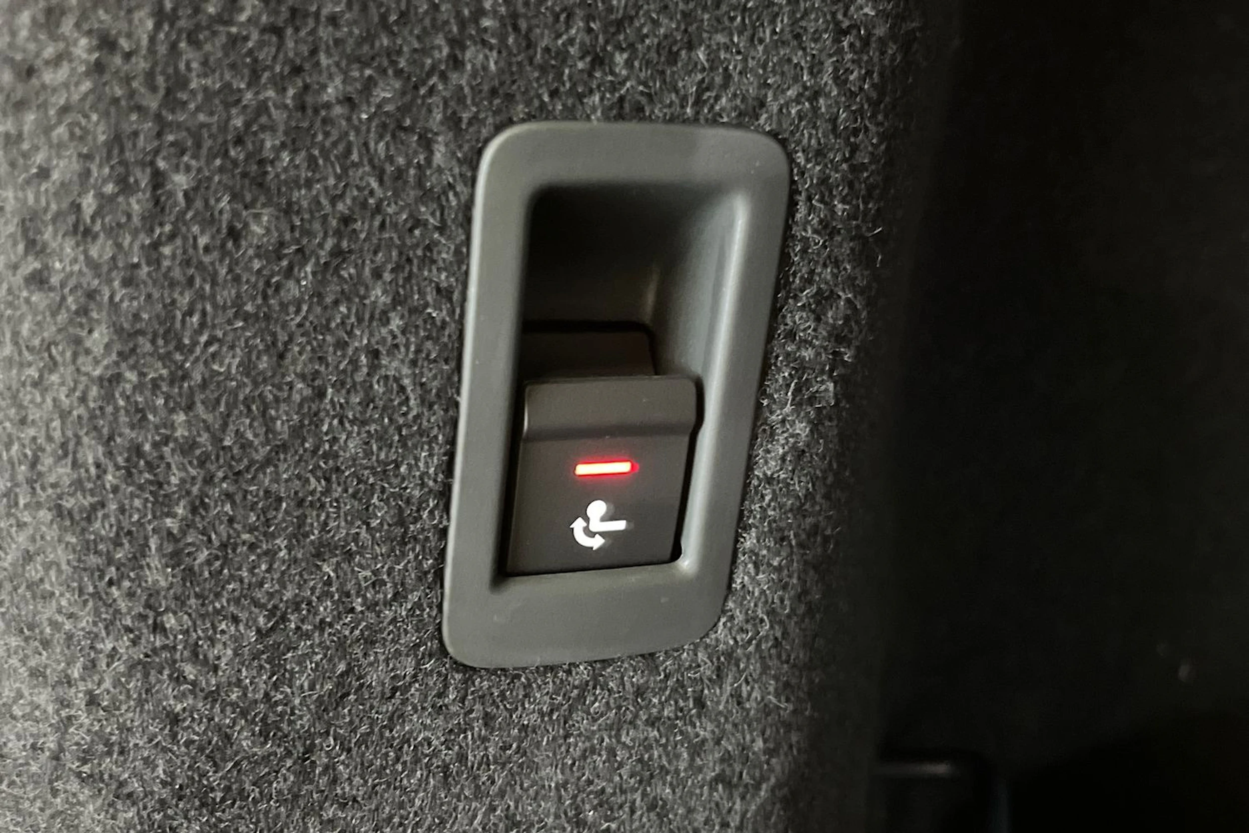 plasma sininen Audi Q4 e-tron 2026 kuva 12.