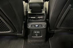 plasma sininen Audi Q4 e-tron 2026 kuva 17.
