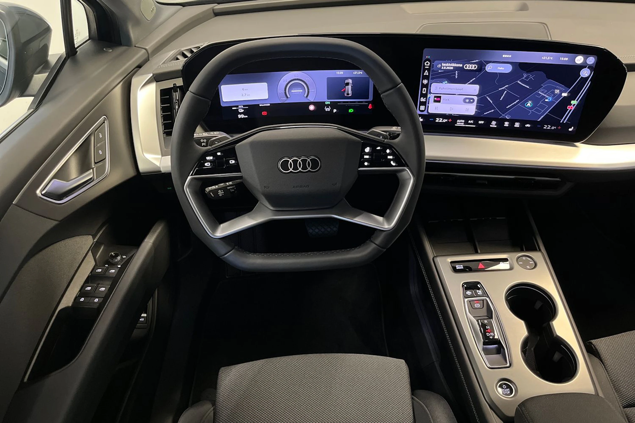 plasma sininen Audi Q4 e-tron 2026 kuva 18.