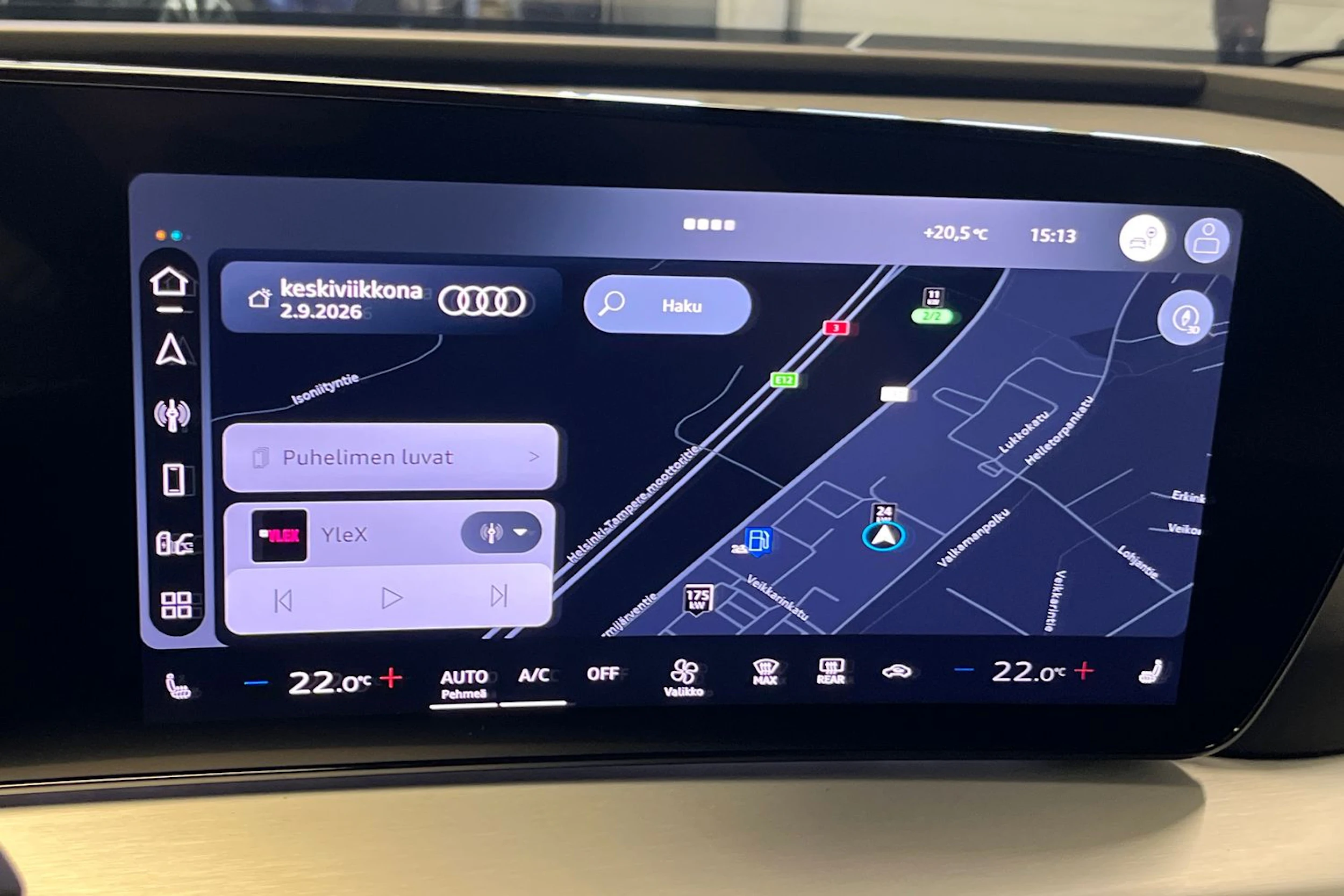 plasma sininen Audi Q4 e-tron 2026 kuva 20.