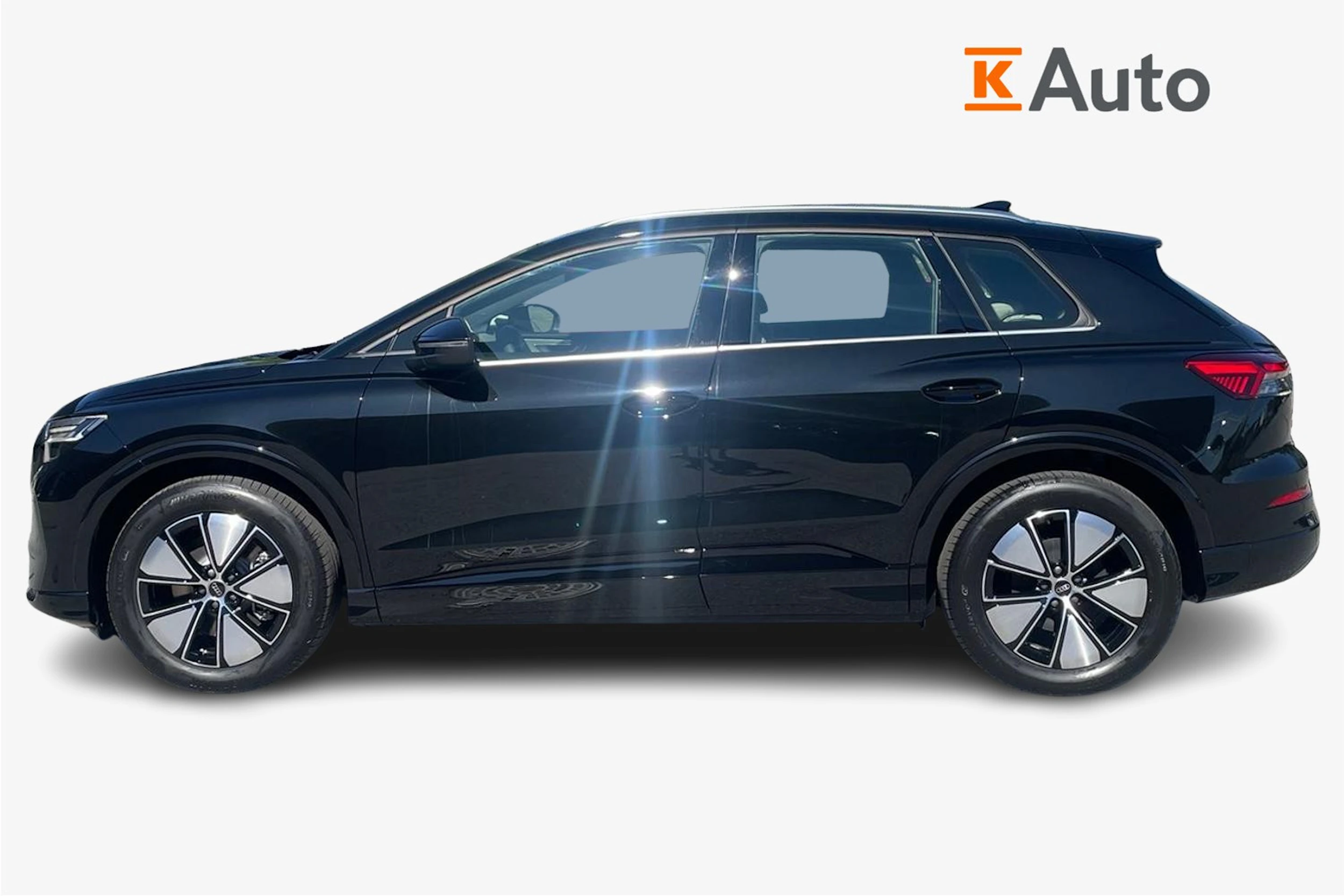 musta Audi Q4 e-tron 2026 kuva 5.