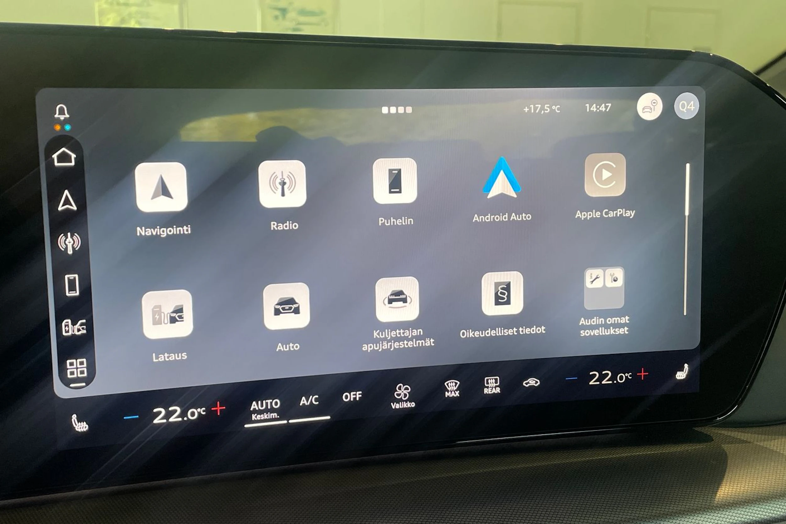 musta Audi Q4 e-tron 2026 kuva 25.