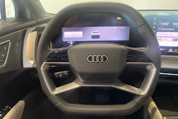 musta Audi Q4 e-tron 2026 kuva 27.