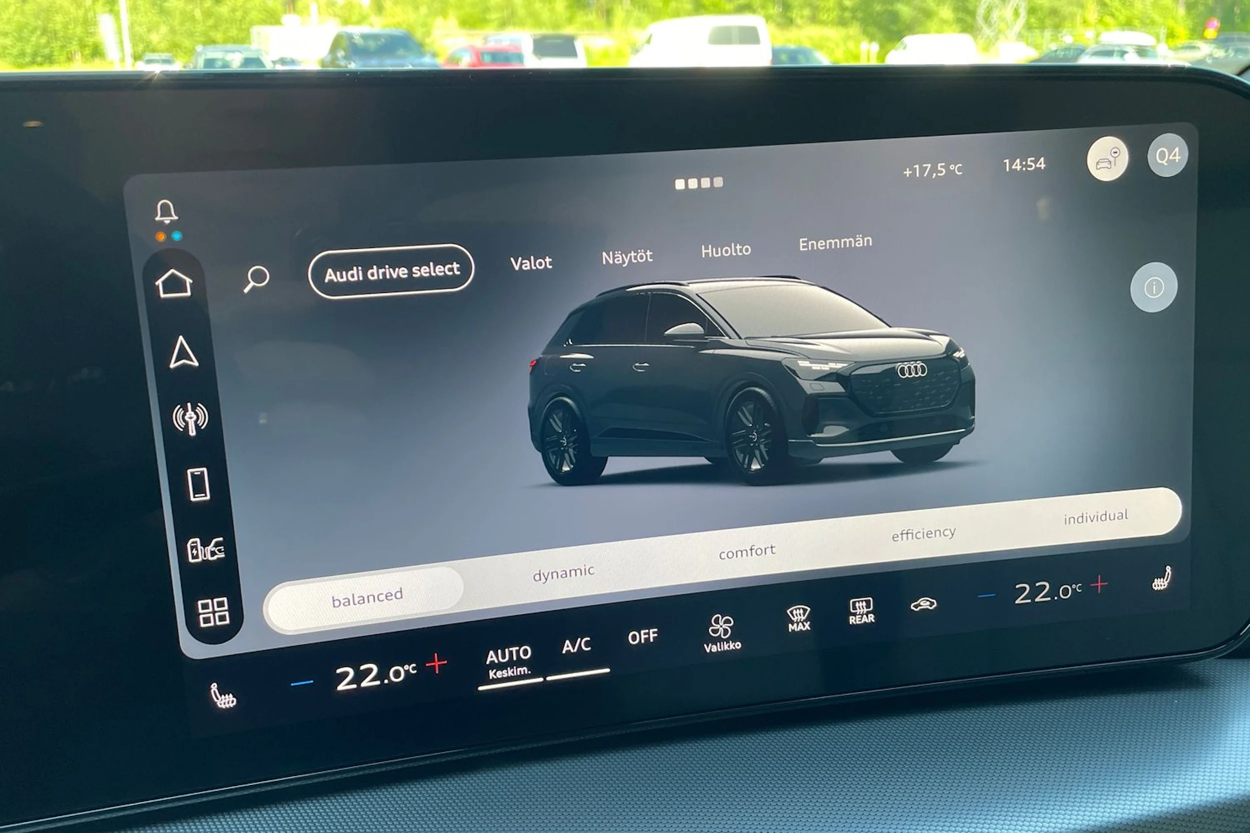 musta Audi Q4 e-tron 2026 kuva 30.