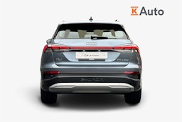 met. sininen Audi Q4 e-tron 2026 kuva 3.