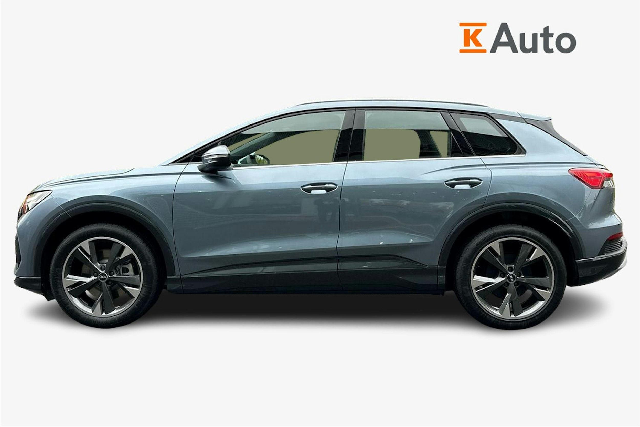 met. sininen Audi Q4 e-tron 2026 kuva 5.