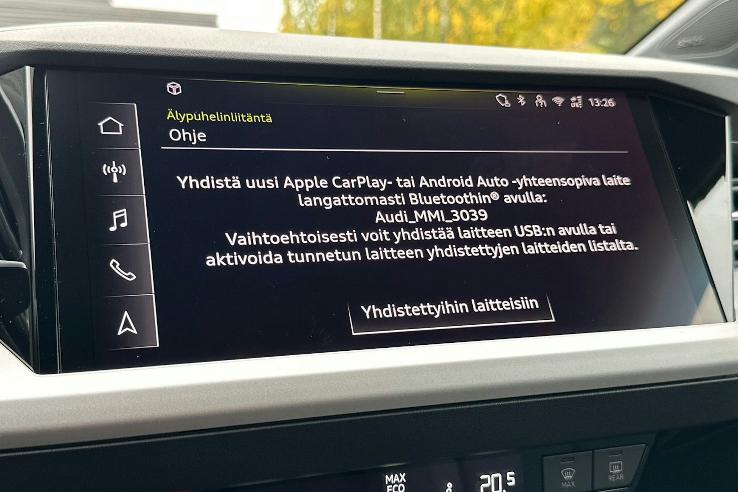 met. sininen Audi Q4 e-tron 2026 kuva 19.