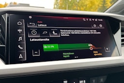 met. sininen Audi Q4 e-tron 2026 kuva 20.