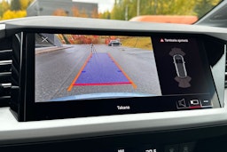 met. sininen Audi Q4 e-tron 2026 kuva 22.