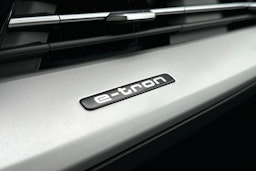 met. sininen Audi Q4 e-tron 2026 kuva 26.