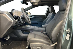 sage vihreä Audi Q4 e-tron 2026 kuva 7.