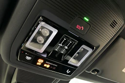 sage vihreä Audi Q4 e-tron 2026 kuva 27.