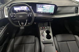 met. sininen Audi Q4 e-tron 2026 kuva 7.
